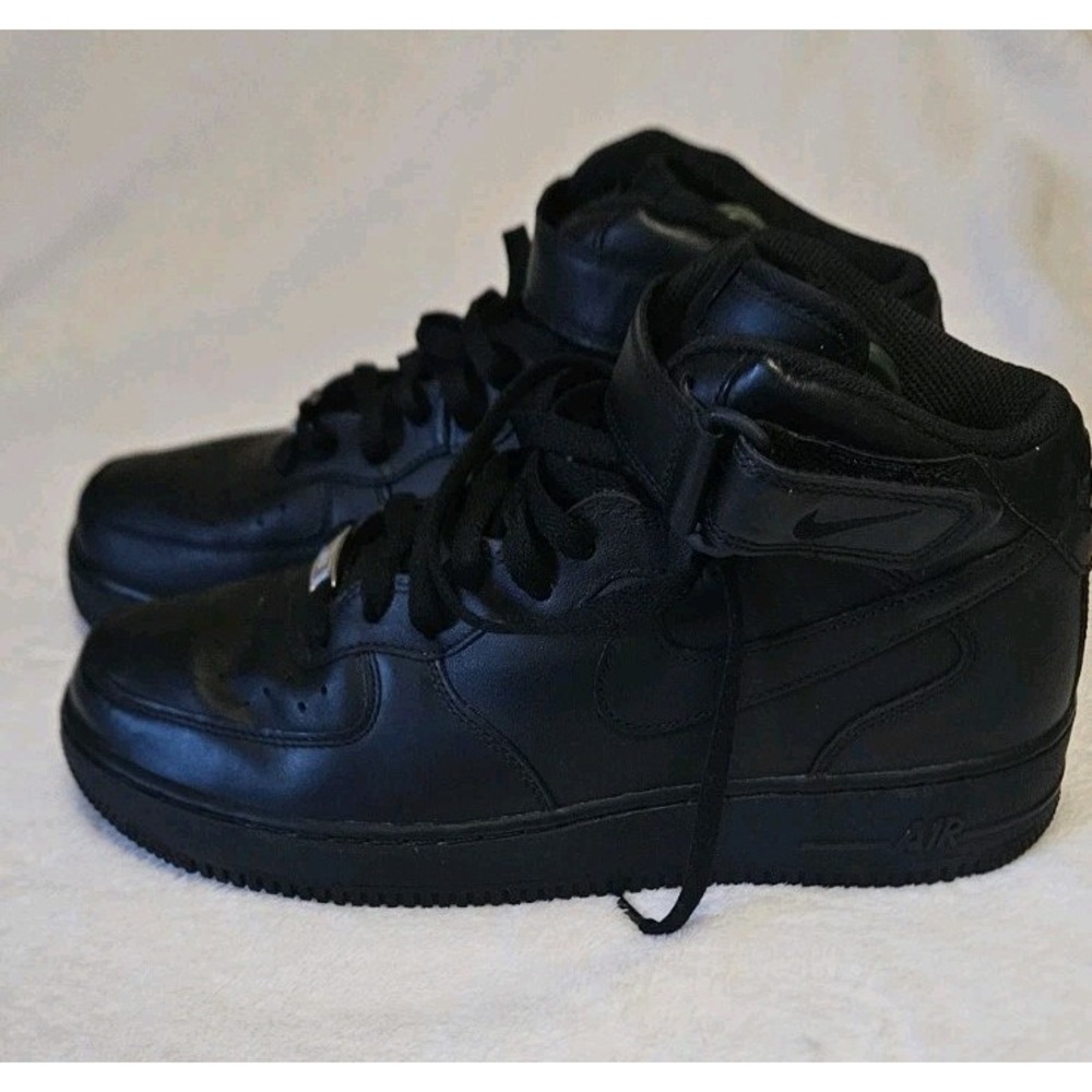 Nike Air Force 1 Mid 07 Triple Black Mens Size 9.5 Sneaker 315123-001